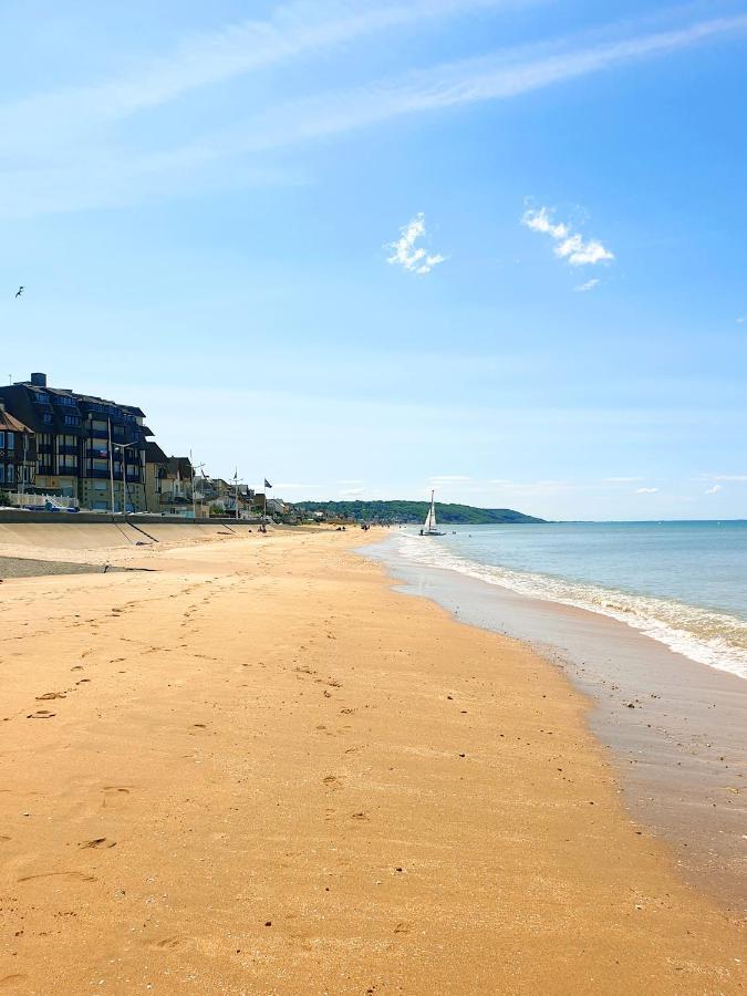 M2M Studio Magnifique Vue Mer - Avec Balcon - Les Pieds Dans L Eau! Blonville-sur-Mer Exterior photo