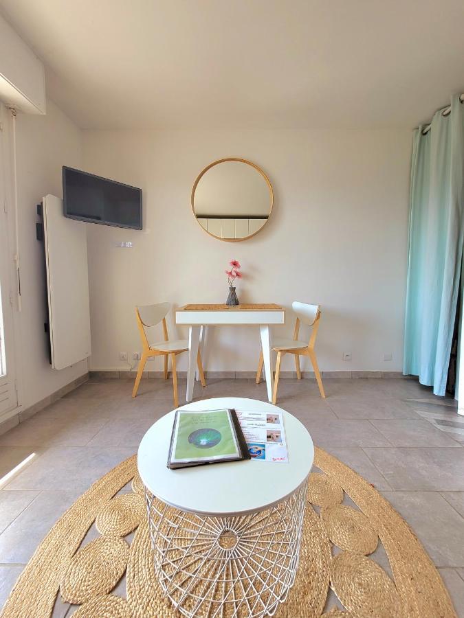 M2M Studio Magnifique Vue Mer - Avec Balcon - Les Pieds Dans L Eau! Blonville-sur-Mer Exterior photo